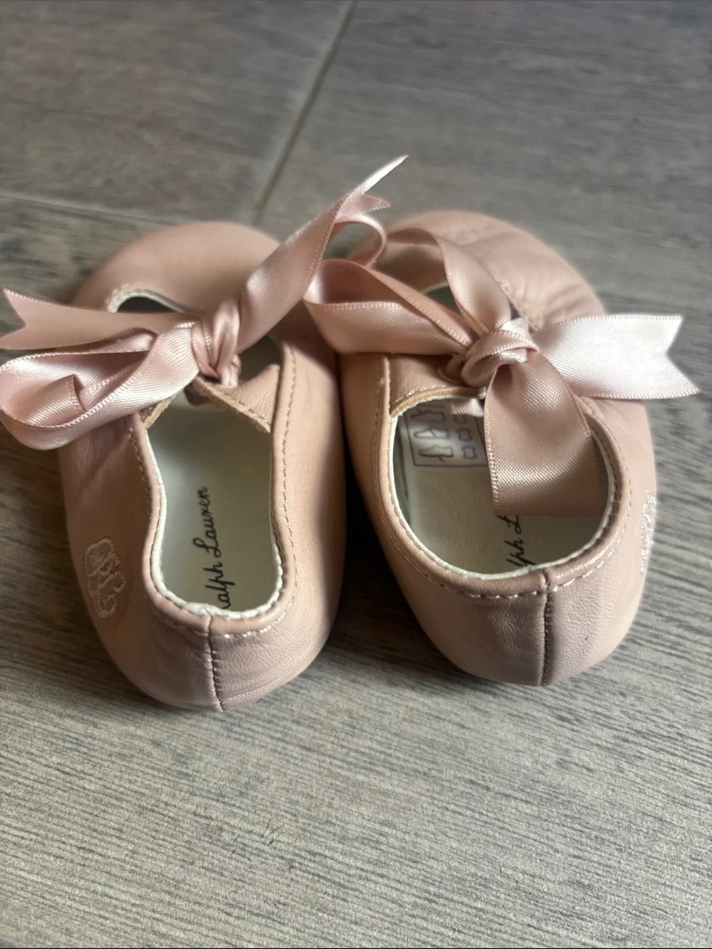 Ralph Lauren leather ballet flats with Satin Ribbon never worn
